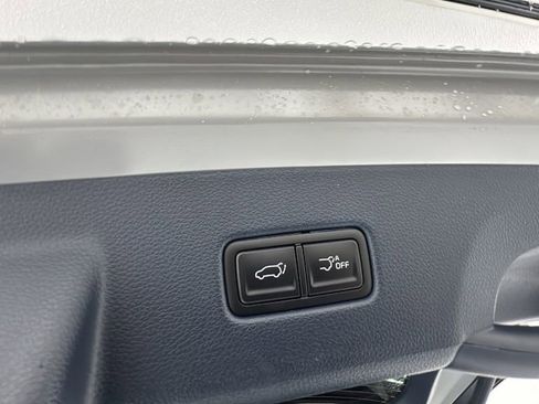 New 2026 Kia Carnival SX w/ SX Dark Edition Package FWD image 17