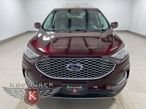 Used 2024 Ford Edge SEL image 2