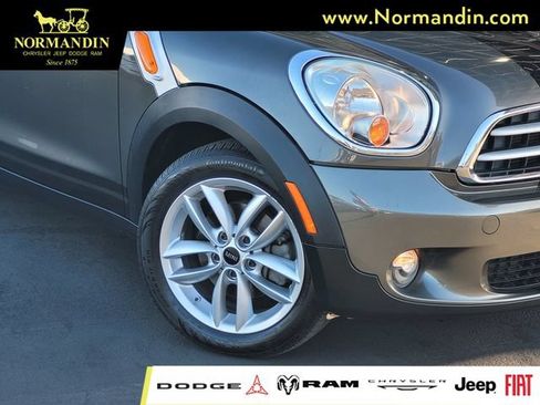 Used 2013 MINI Cooper Paceman FWD image 3
