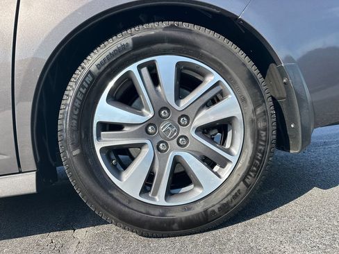 Used 2015 Honda Odyssey Touring image 19