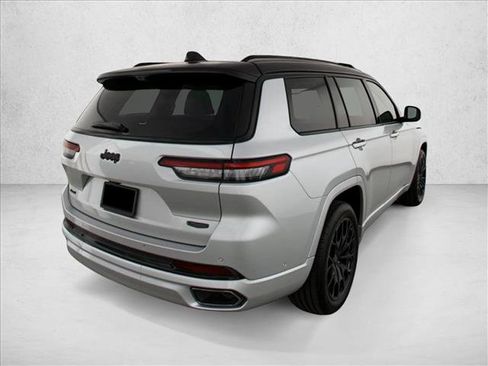 Used 2024 Jeep Grand Cherokee L Summit w/ Advanced Protech Group IV image 7