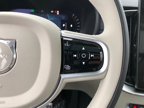 New 2026 Volvo XC90 B6 Ultra w/ Protection Package image 22