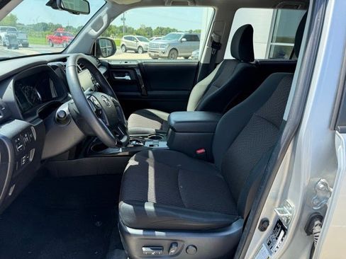 Used 2024 Toyota 4Runner TRD Off-Road image 11