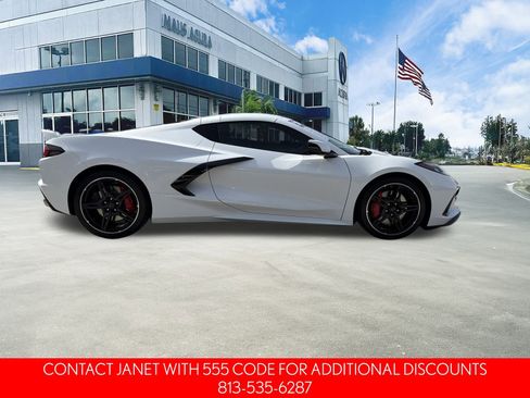Used 2024 Chevrolet Corvette Stingray Preferred Cpe w/ Z51 Performance Package image 3