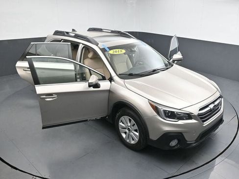 Used 2018 Subaru Outback 2.5i Premium image 34