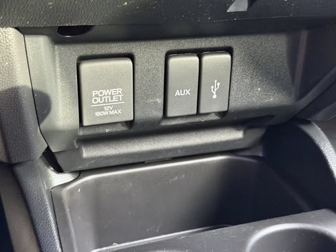Used 2016 Honda Fit LX image 23