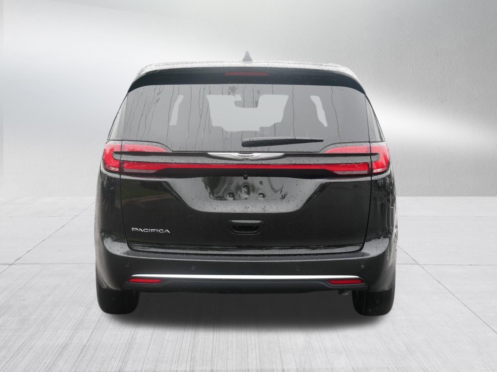 New 2026 Chrysler Pacifica Select FWD image 6