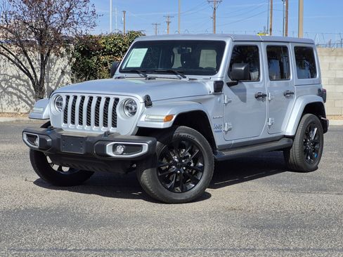 Used 2022 Jeep Wrangler Unlimited Sahara image 1