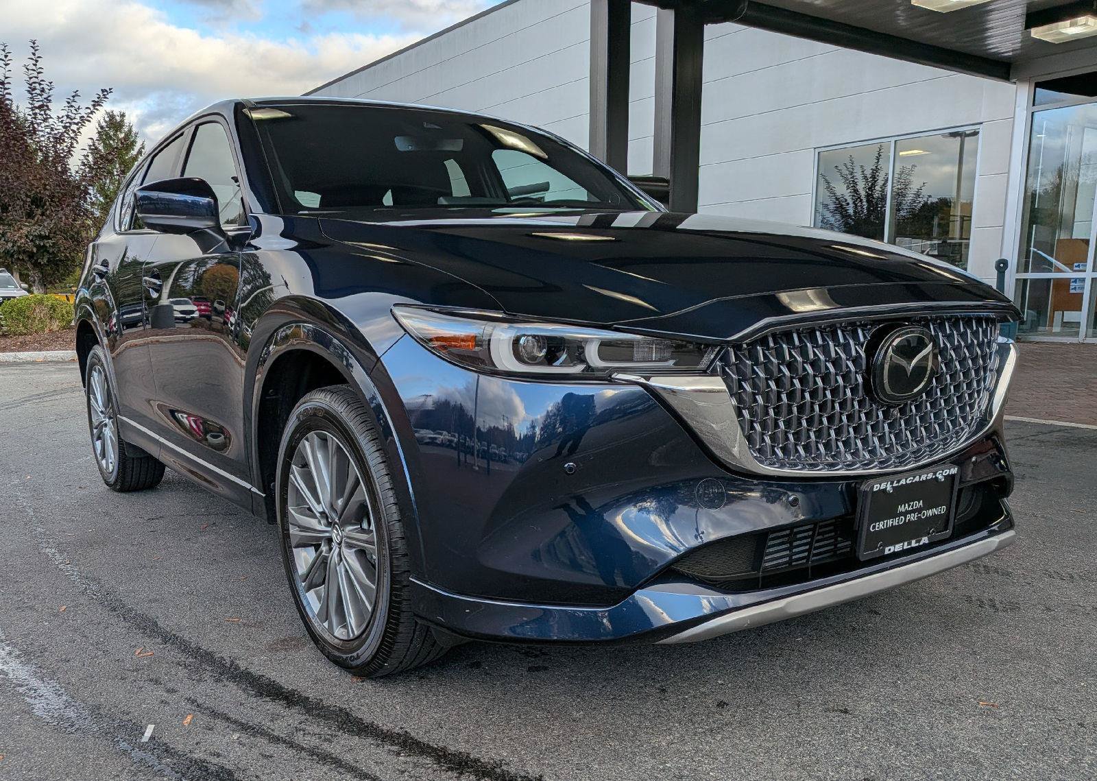 Certified 2025 MAZDA CX-5 Signature AWD/4WD image 4