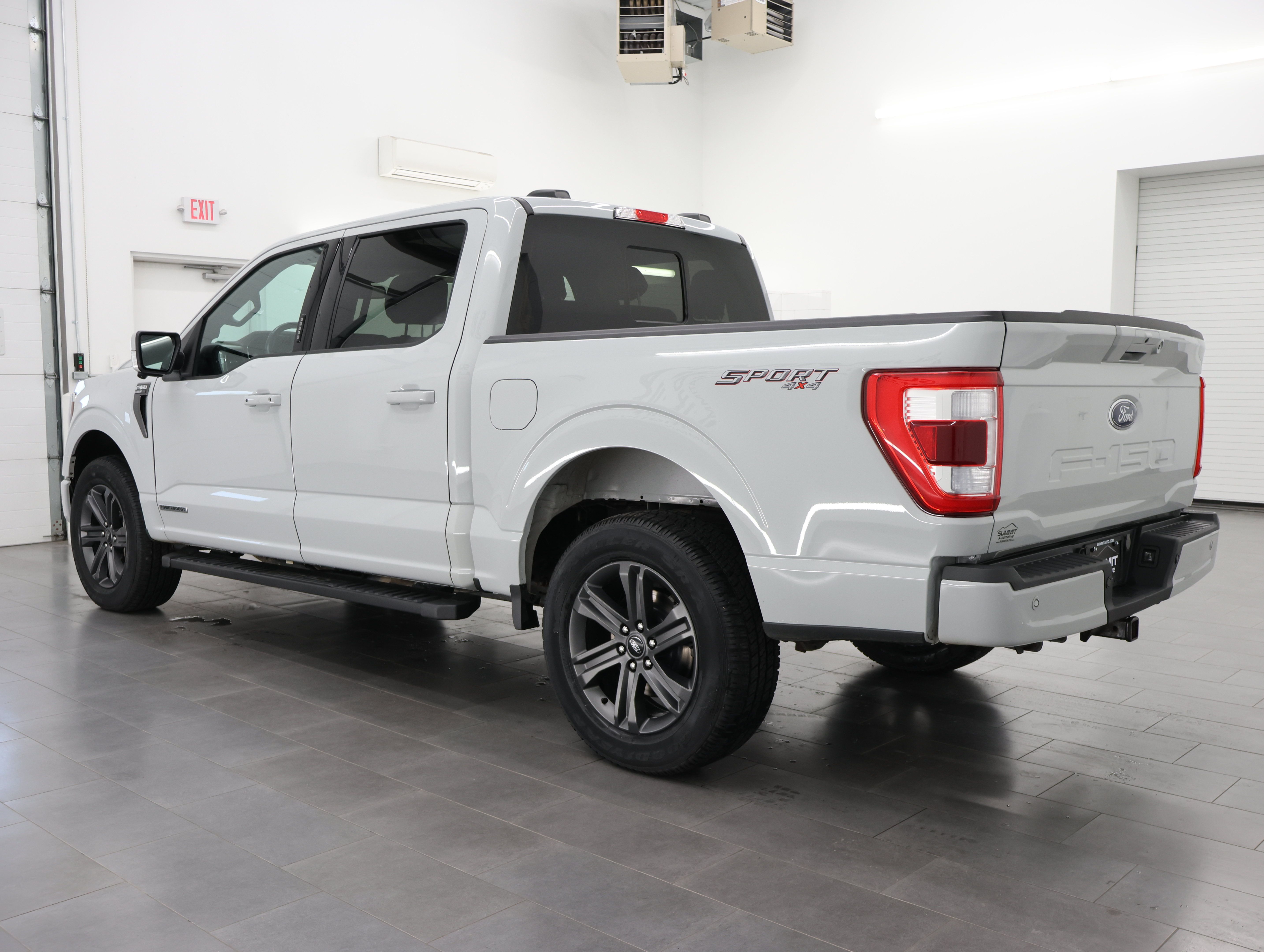 Used 2023 Ford F150 Lariat w/ Equipment Group 502A High AWD/4WD image 6