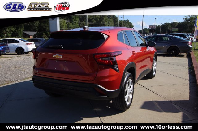 Used 2024 Chevrolet Trax LS FWD image 7
