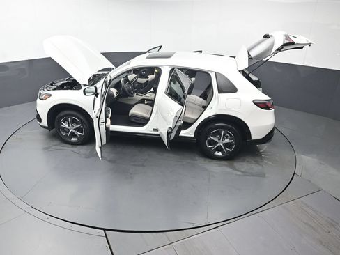 Certified 2025 Honda HR-V EX-L image 46