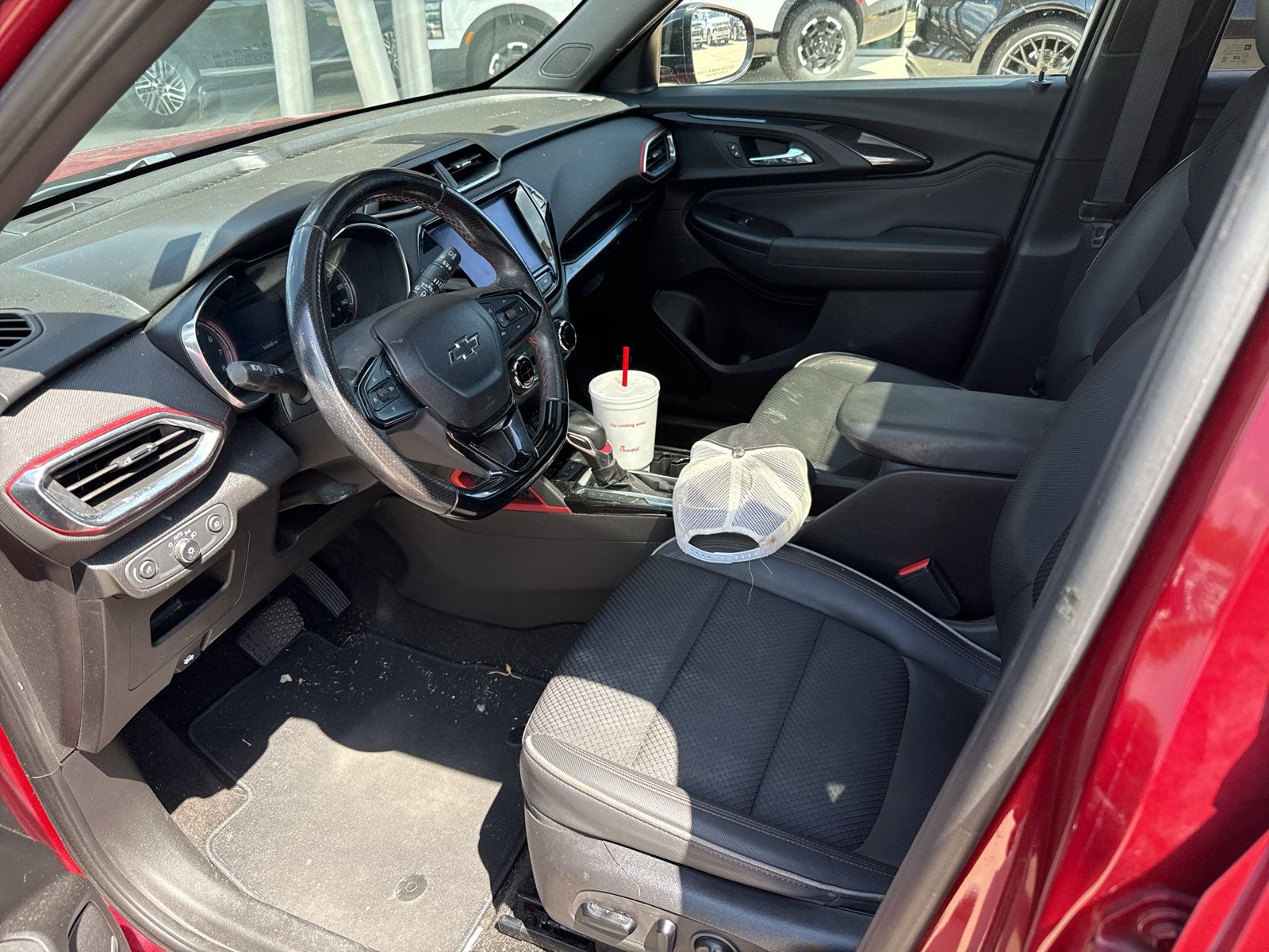 Used 2021 Chevrolet TrailBlazer RS w/ Sun and Liftgate Package FWD image 5