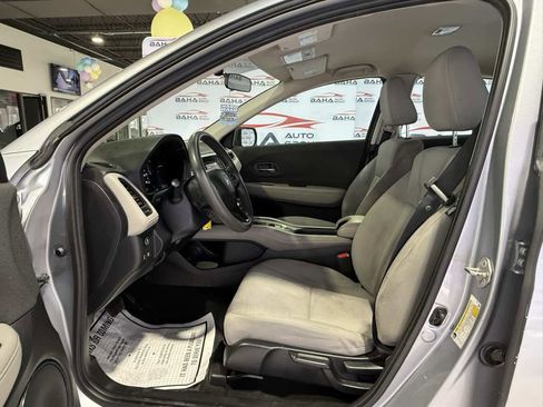 Used 2019 Honda HR-V LX image 23