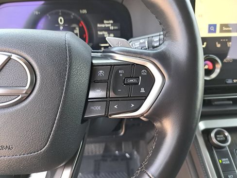 Used 2025 Lexus GX 550 w/ Cold Area Package AWD/4WD image 20