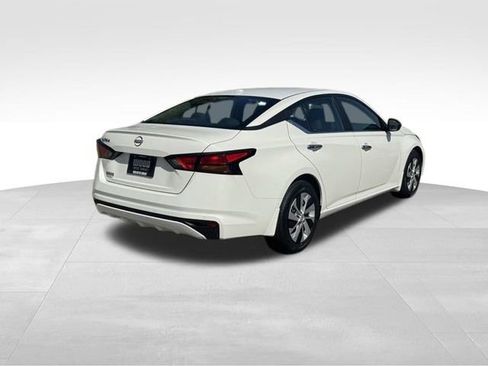 Certified 2025 Nissan Altima 2.5 S image 8