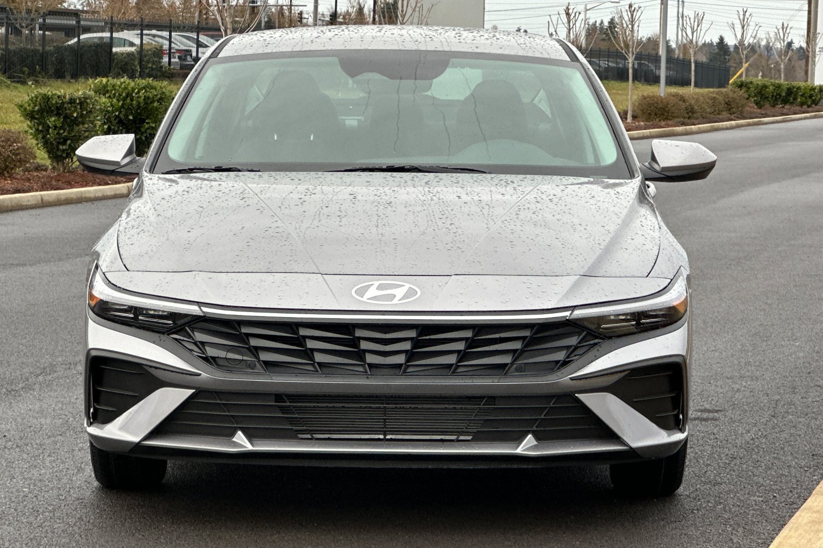 Used 2026 Hyundai Elantra SE FWD image 8