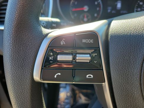 Used 2020 Kia Sorento FWD V6 image 18