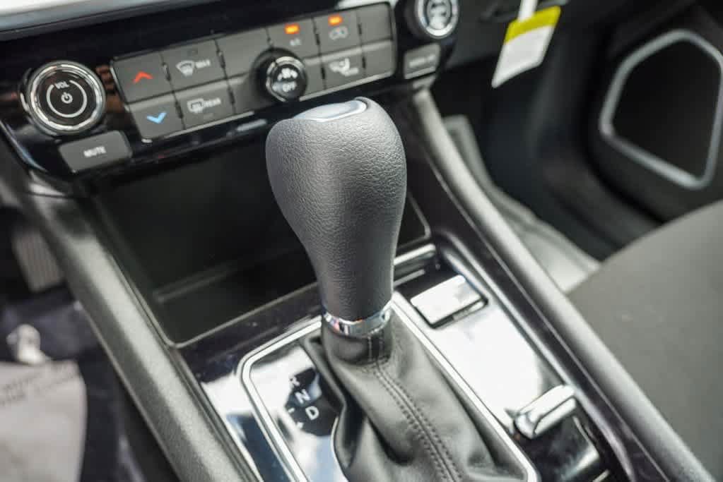 Used 2025 Jeep Compass Sport AWD/4WD image 43