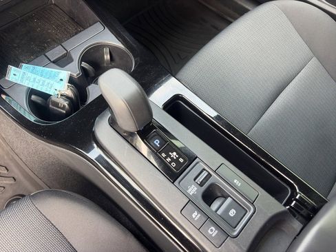 Used 2024 Toyota Prius LE image 26