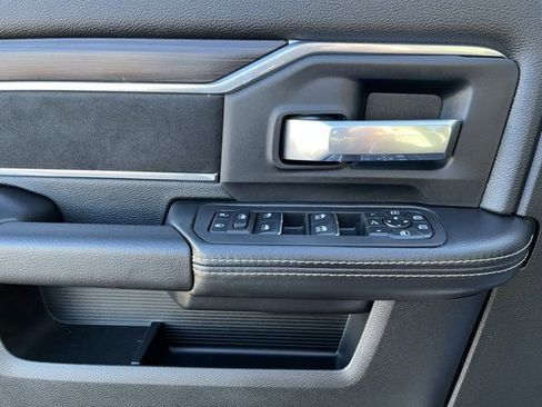 Used 2025 RAM 2500 Laramie image 10