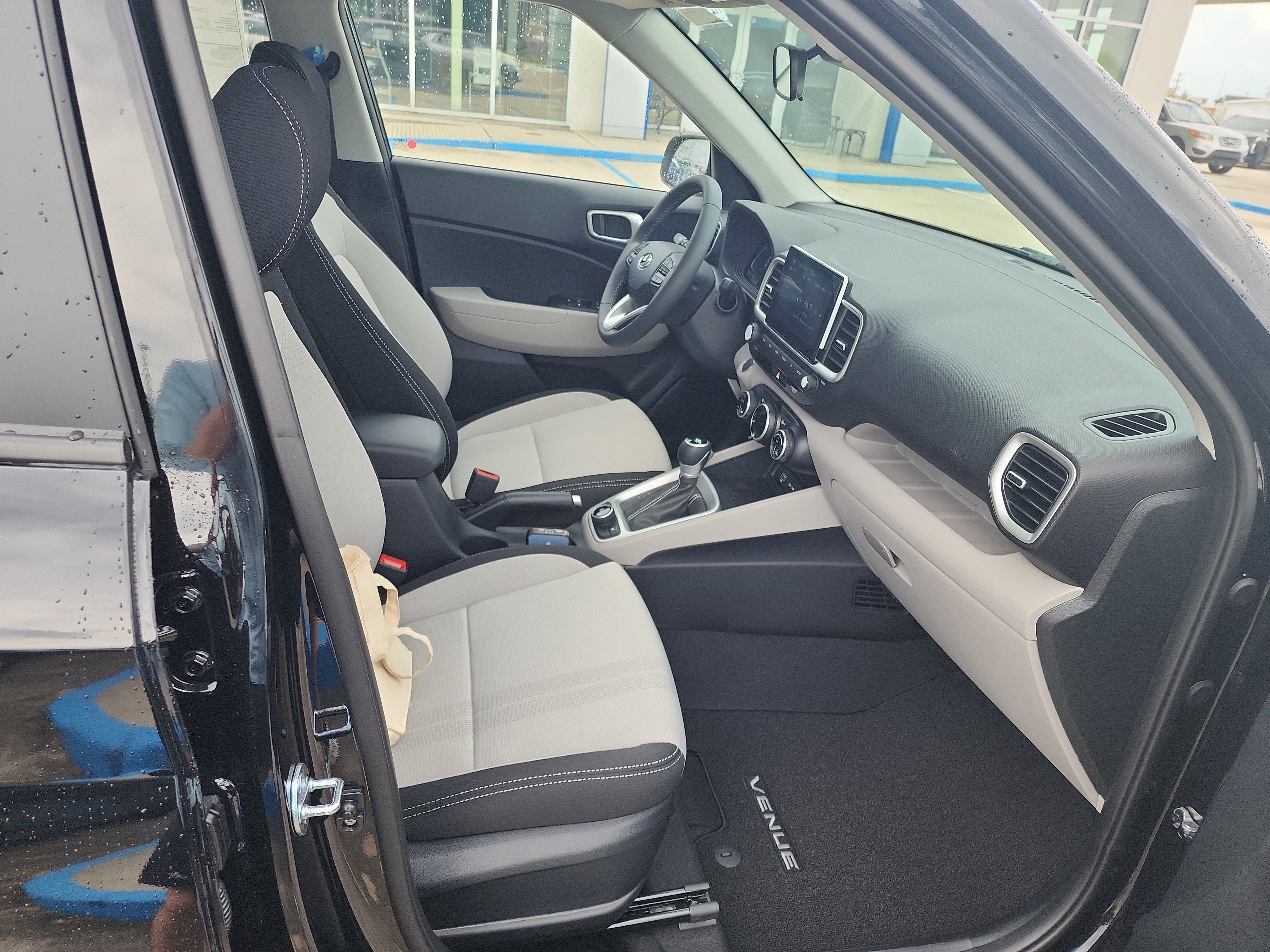 New 2026 Hyundai Venue SEL FWD image 14