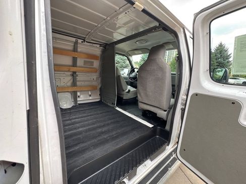 Used 2012 Ford E-250 and Econoline 250 w/ PWR Group RWD image 18