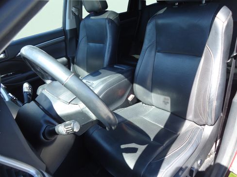 Used 2017 Toyota Highlander Limited w/ Carpet Mat Package AWD/4WD image 24