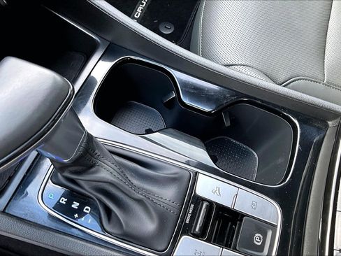 Used 2024 Hyundai Santa Cruz Limited image 19