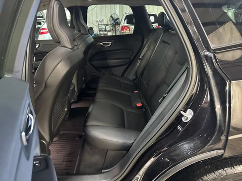 Used 2023 Volvo XC60 B5 Plus AWD/4WD image 27