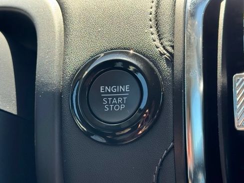 Used 2025 Ford Expedition Platinum AWD/4WD image 55