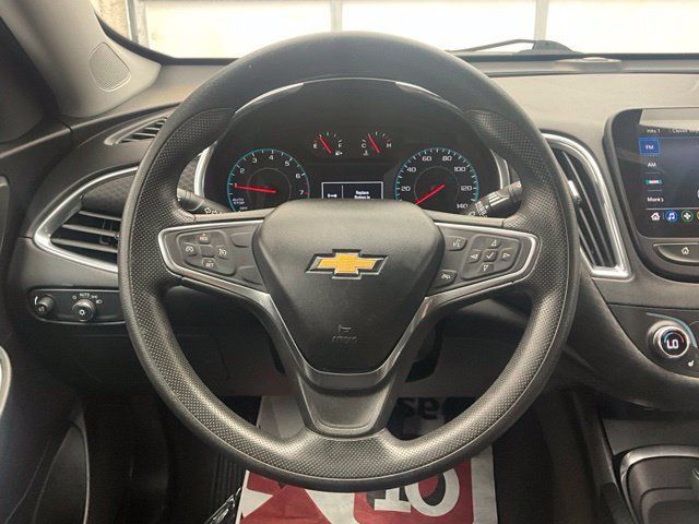 Used 2020 Chevrolet Malibu LT FWD image 7