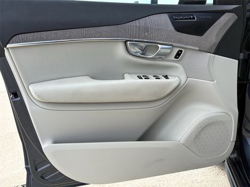 Used 2023 Volvo XC90 B6 Plus w/ Protection Package Premier image 10