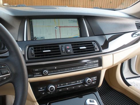 Used 2014 BMW 528i Sedan image 39