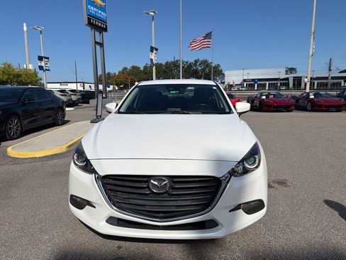Used 2018 MAZDA MAZDA3 Touring image 10