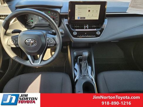 Used 2024 Toyota Corolla SE image 28
