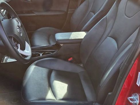 Used 2017 Toyota Prius Prime Advanced w/ Carpet Mat Package image 7