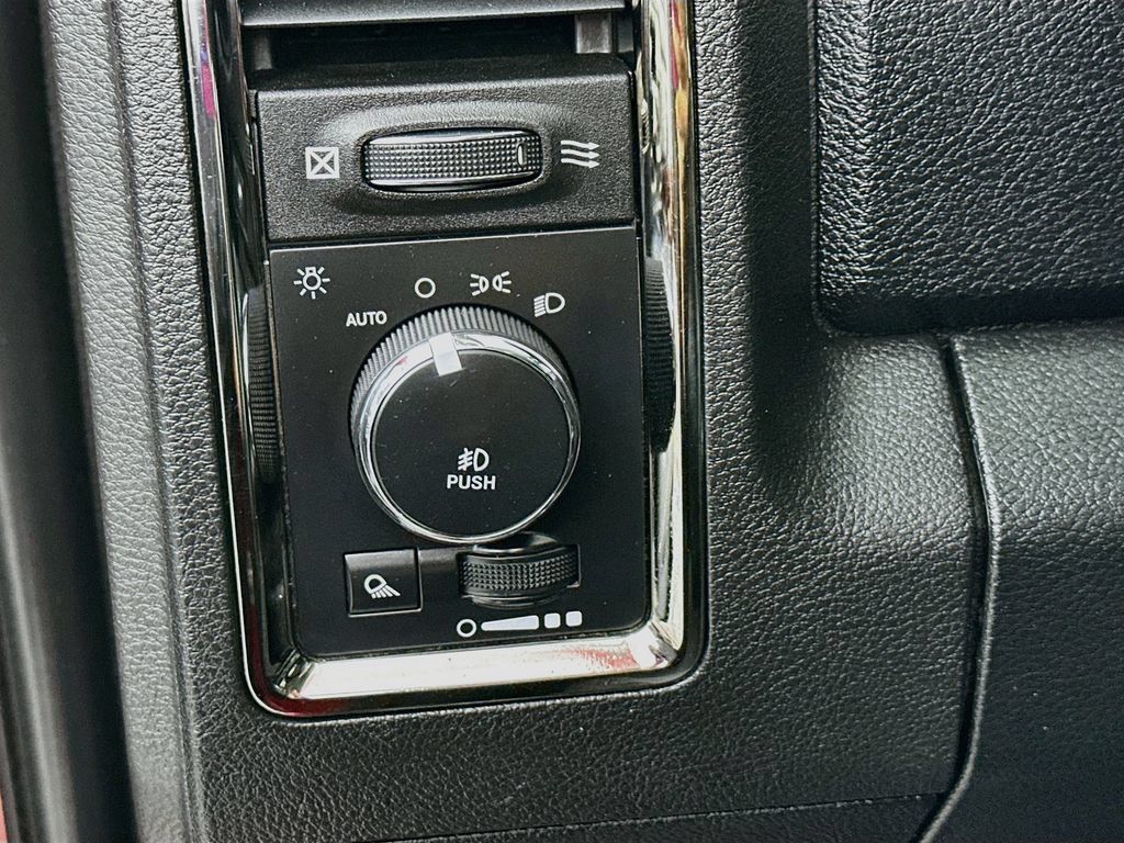 Used 2018 RAM 1500 Sport w/ Quick Order Package 26Q Night AWD/4WD image 15