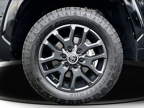 Used 2024 Toyota Tundra Platinum image 35