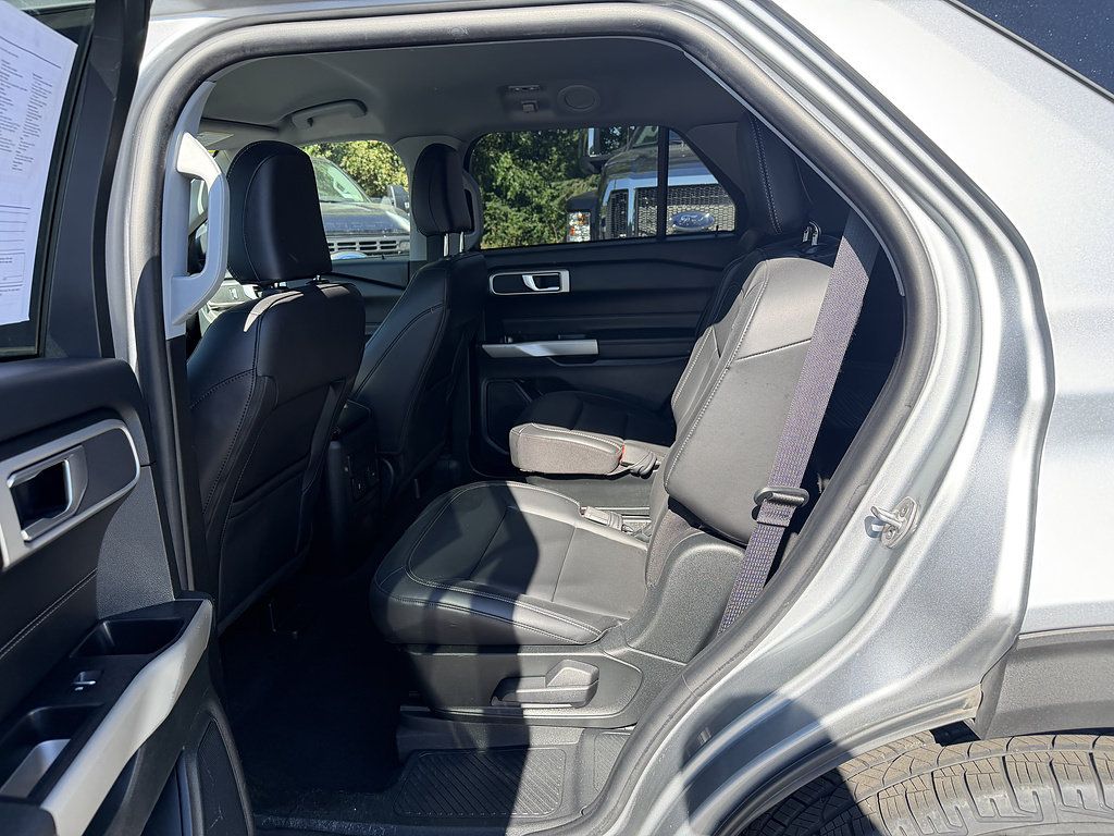 Certified 2023 Ford Explorer XLT w/ Equipment Group 202A AWD/4WD image 12