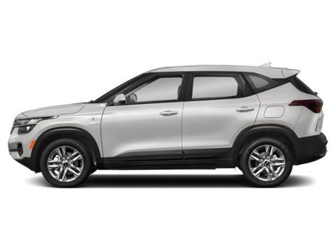 Used 2023 Kia Seltos LX AWD/4WD image 7