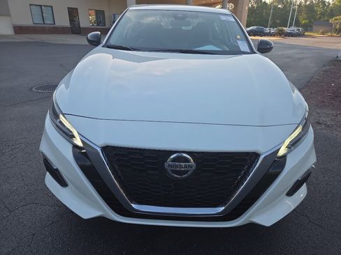 Used 2021 Nissan Altima 2.5 SR w/ SR Premium Package FWD image 9