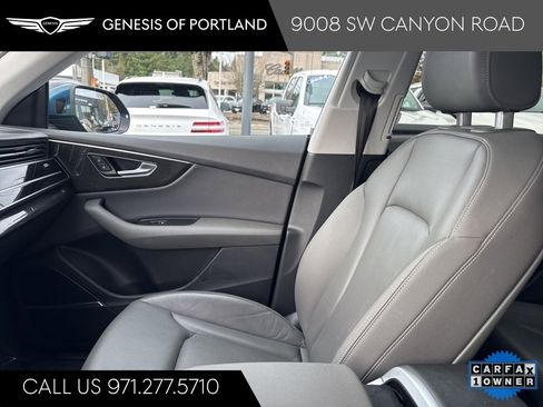 Used 2019 Audi Q8 Prestige w/ Year 1 Package image 30