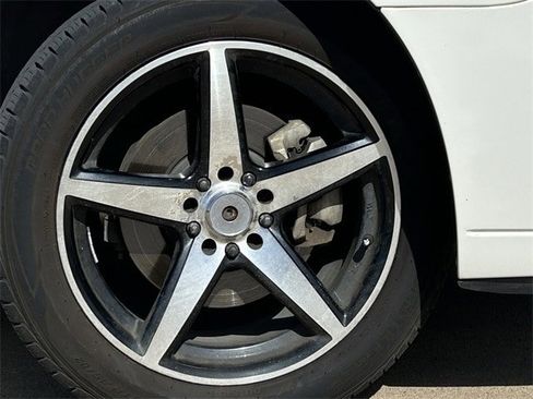 Used 2007 Chevrolet Malibu LTZ image 12