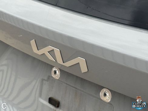 Used 2023 Kia Sorento EX w/ Panoramic Sunroof Package image 9