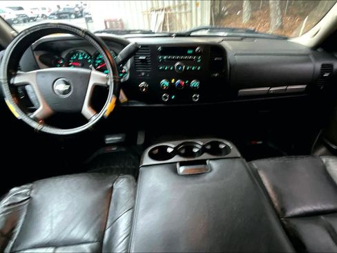 Used 2010 Chevrolet Silverado 1500 LT w/ Power Pack Plus image 13