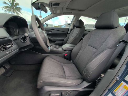 Used 2023 Honda Accord EX image 13