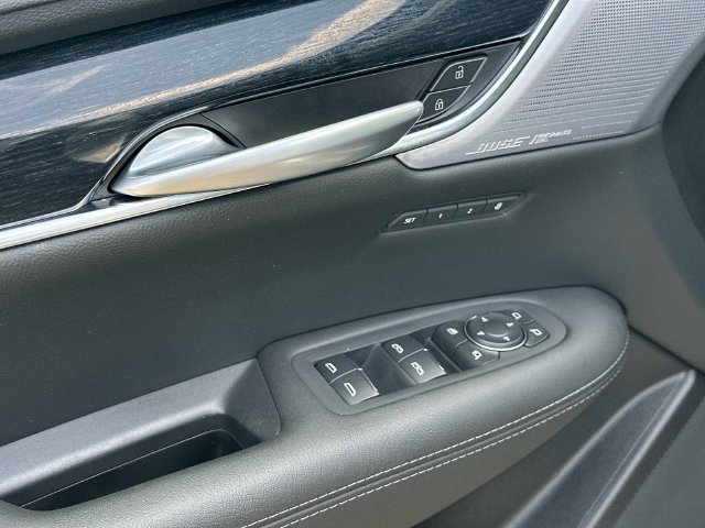 Used 2025 Cadillac XT5 Premium Luxury AWD/4WD image 18