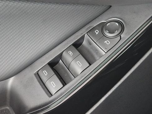 New 2026 Chevrolet Equinox LT FWD image 25
