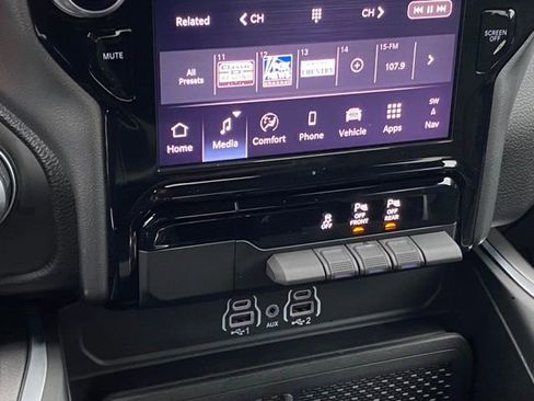 Used 2025 RAM 1500 Big Horn image 31